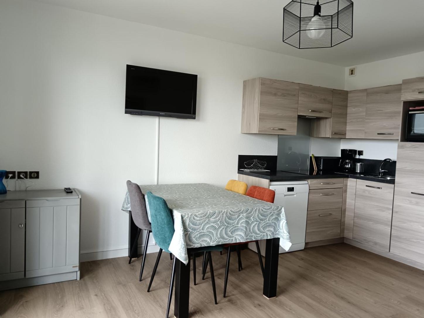 Cook Apartment Etel